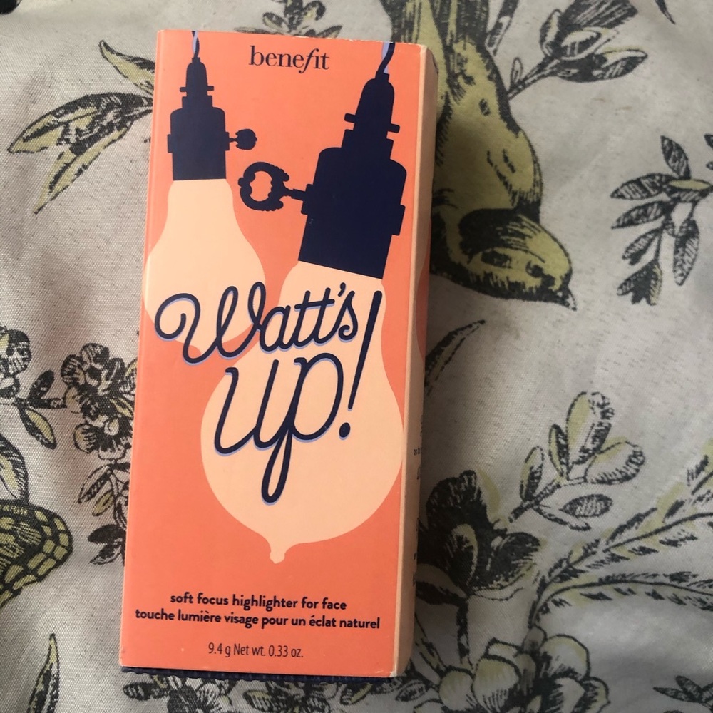 BRAND NEW BENEFIT WATTS UP HIGHLIGHTER